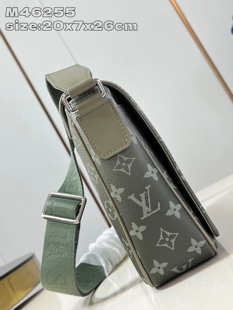 Practical LX Satchel bags 1973