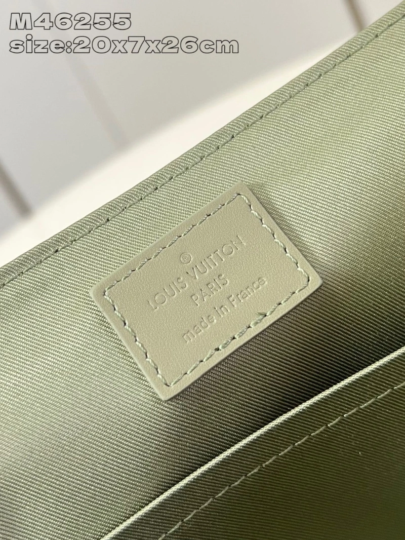 Practical LX Satchel bags 1973
