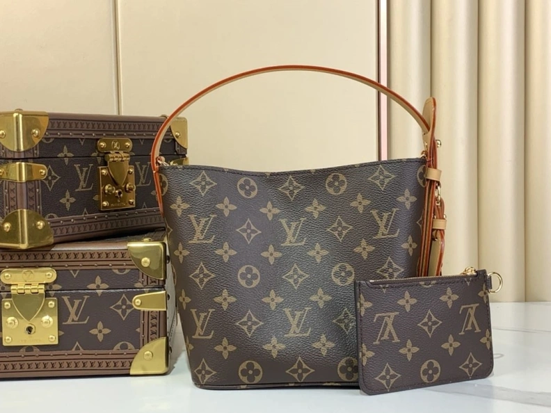 Fashionable LX Bucket Bags 1321