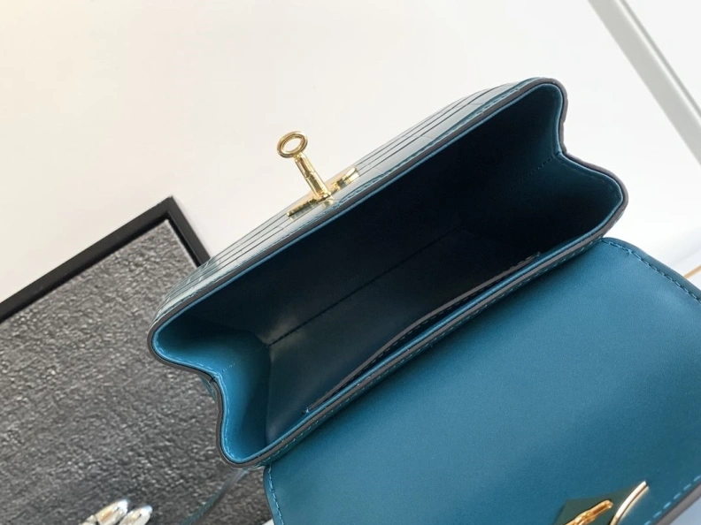 Functional LX Top Handle Bags 1114