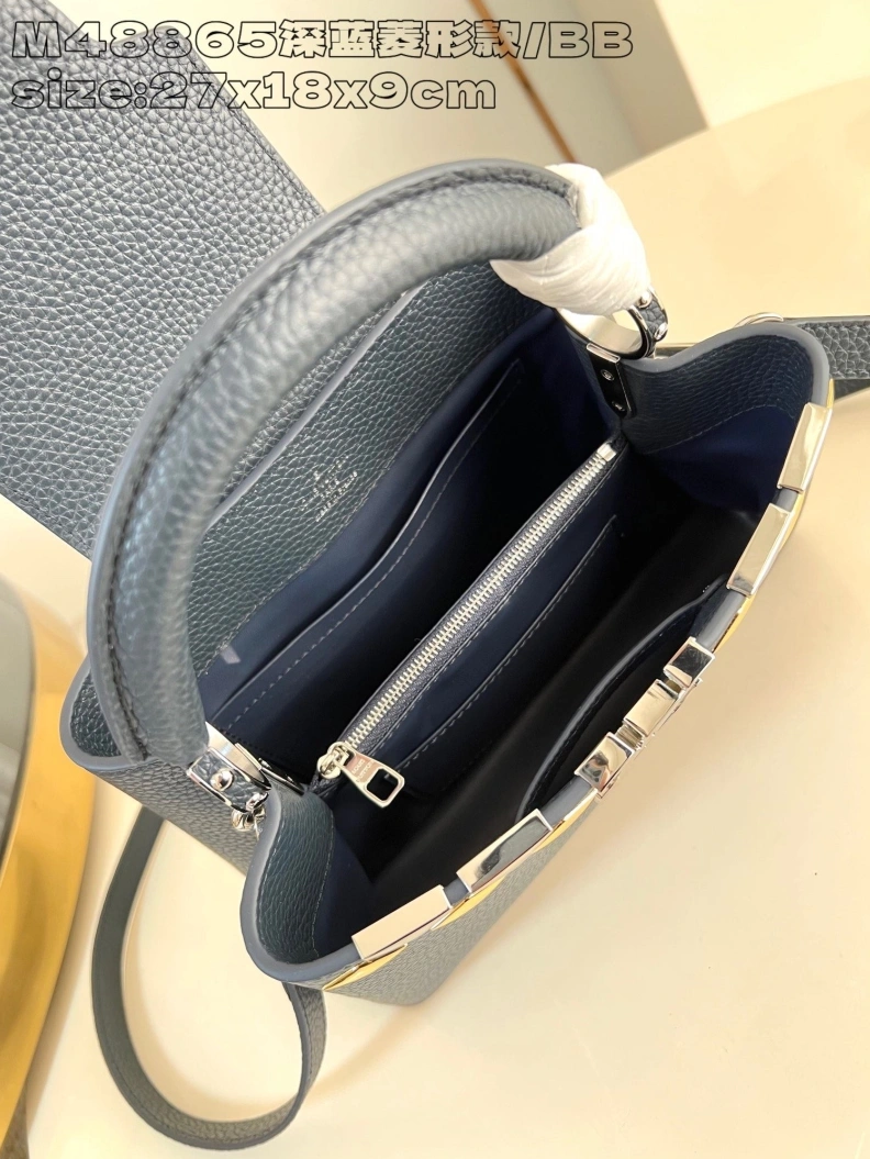 Resilient LX Caxucines Bags 1244