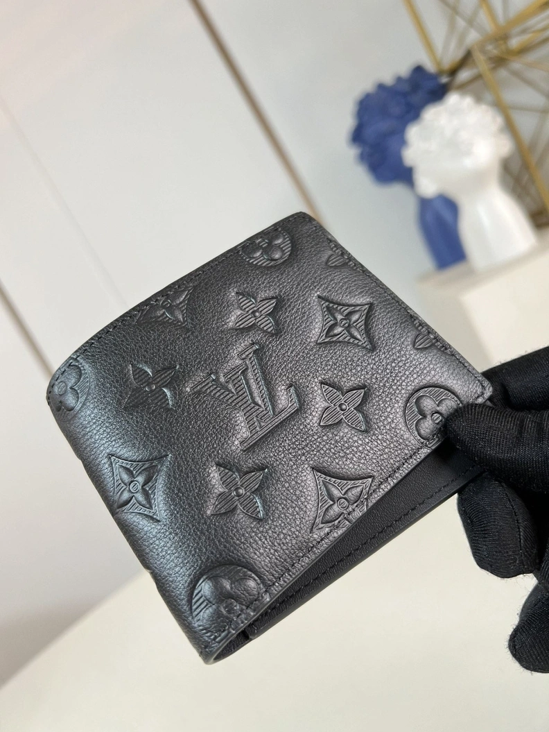 LX Wallets Functional 1057