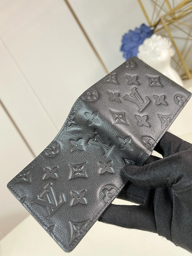 LX Wallets Functional 1057