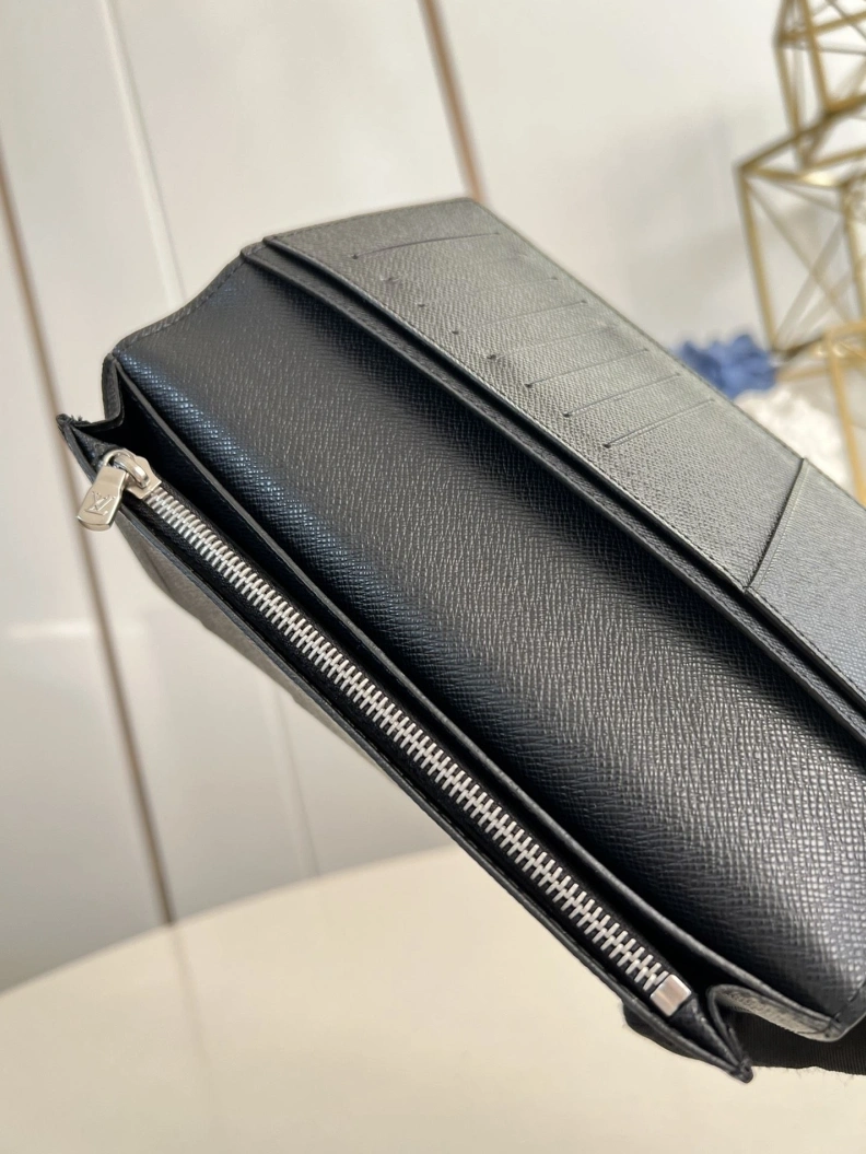 LX Wallets Comfortable 1062