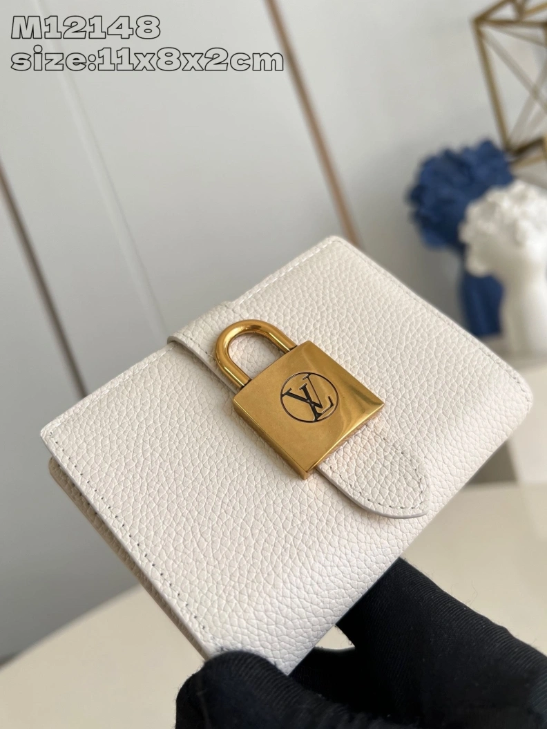 LX Wallets SportInspired 1064