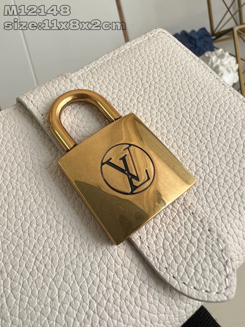 LX Wallets SportInspired 1064