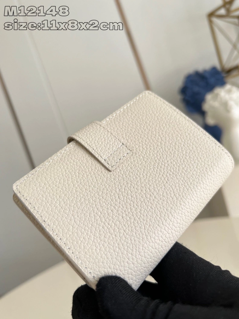 LX Wallets SportInspired 1064