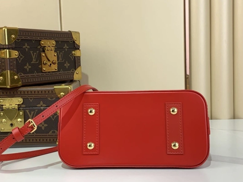 Comfortable LX Top Handle Bags 1090
