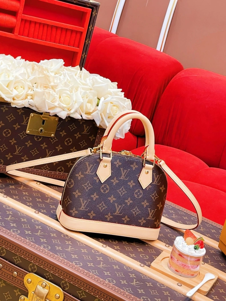 Versatile LX Top Handle Bags 1085