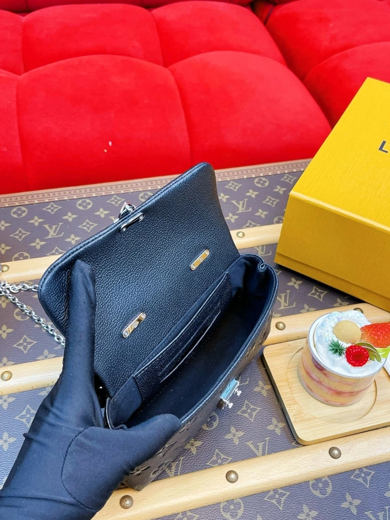 Elegant LX Top Handle Bags 1083