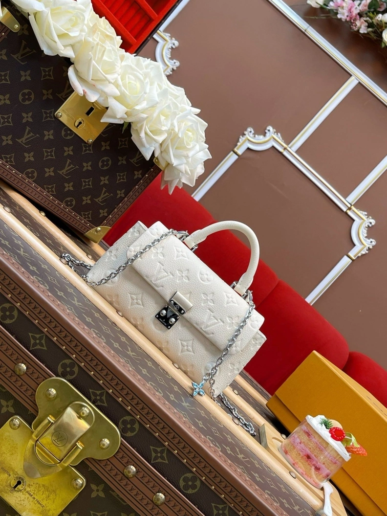 LX Top Handle Bags Classic 1129