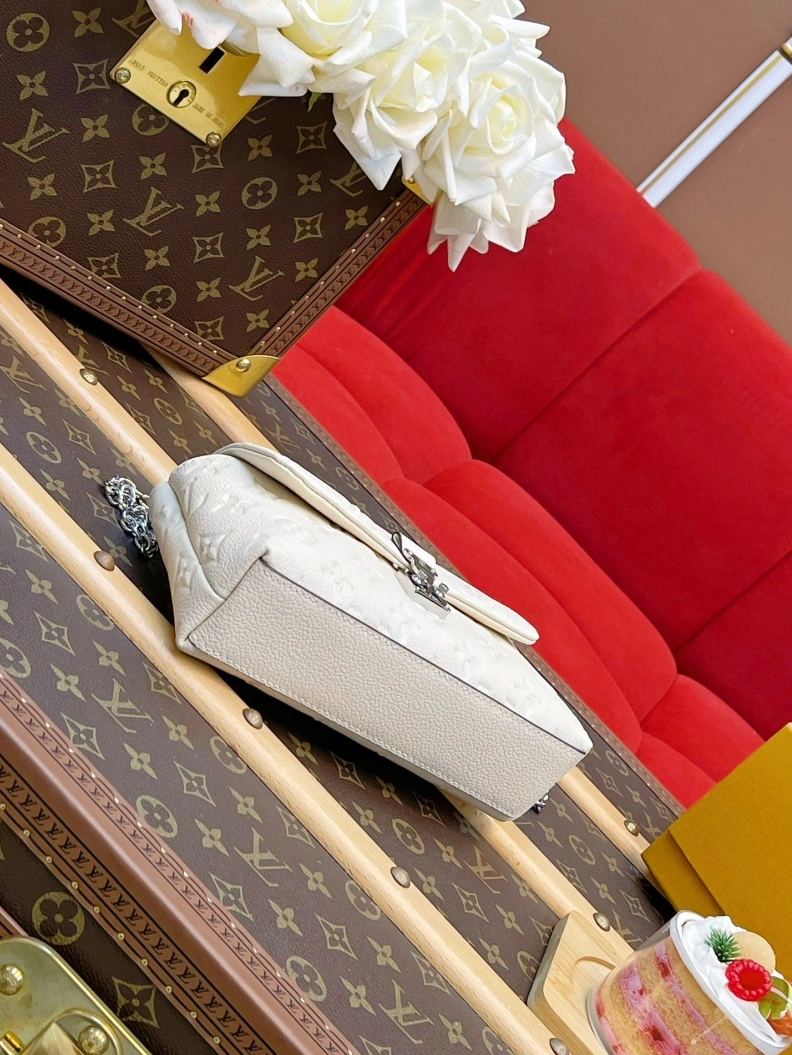 LX Top Handle Bags Classic 1129