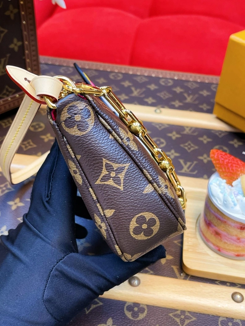 LX Clutch Bags Practical 1222