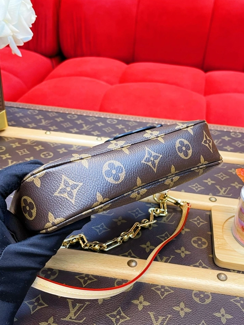 LX Clutch Bags Practical 1222