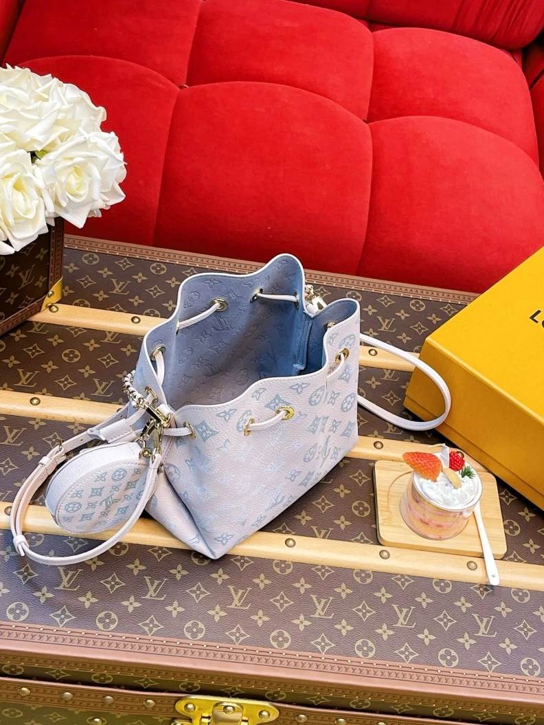 Vibrant LX Bucket Bags 1323