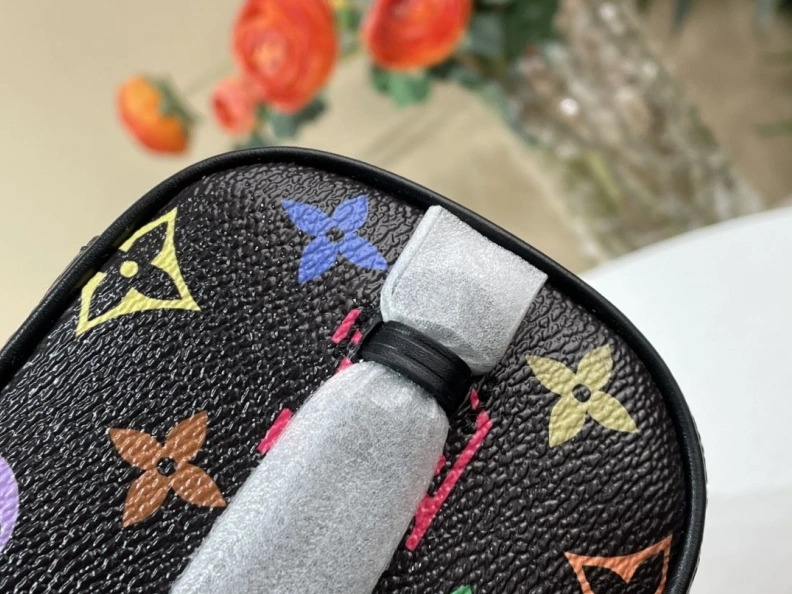 LX Cosmetic Bags Durable 1161