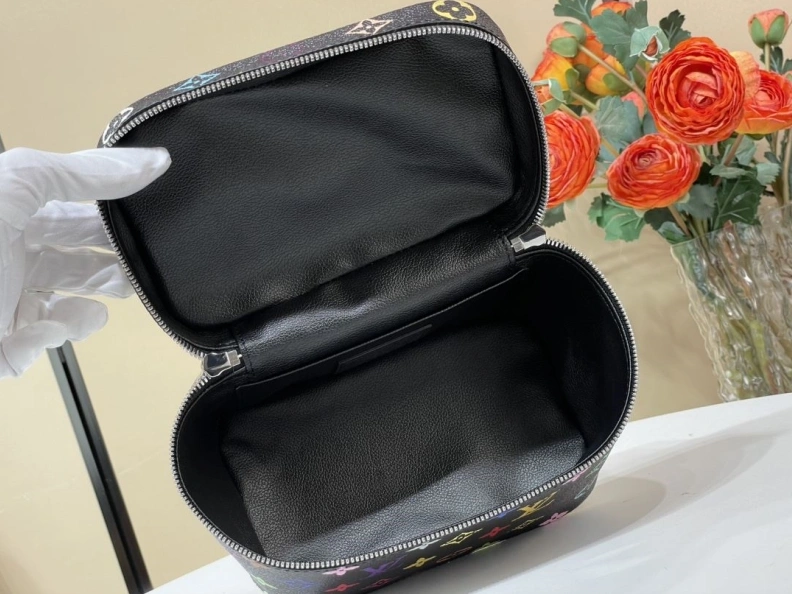 SportInspired LX Cosmetic Bags 1172