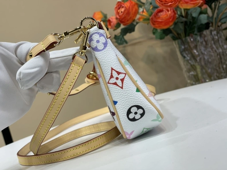 Comfortable LX Satchel Bags 571