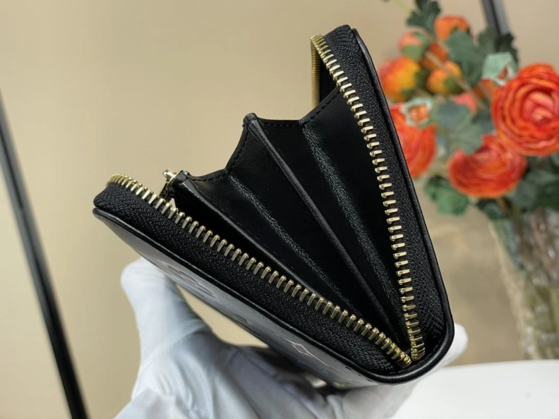 Fashionable LX Wallets 224