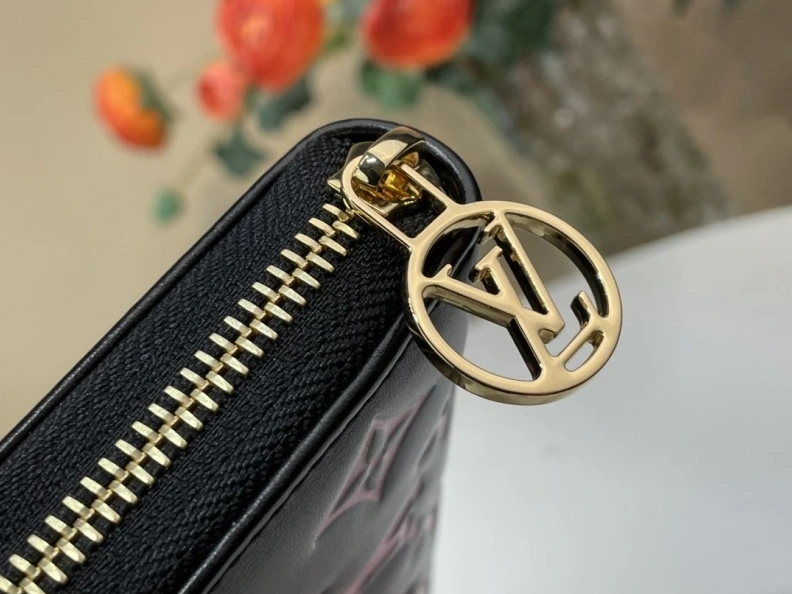 LX Wallets Bright 240