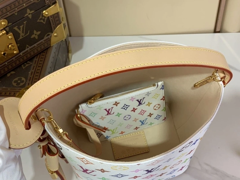 LX Bucket Bags SportInspired 676