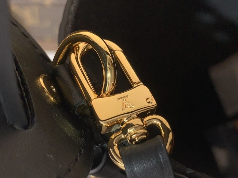LX Bucket Bags Sleek 719