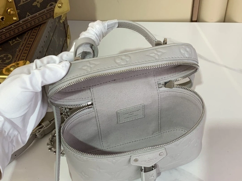 Cozy LX Cosmetic Bags 581