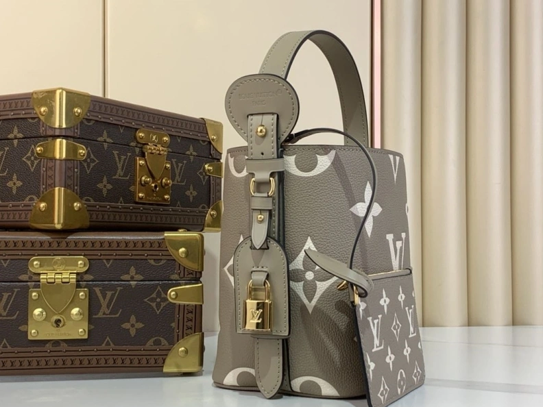 Modern LX Top Handle Bags 404