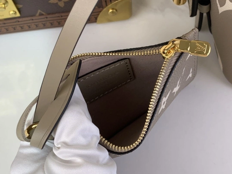 Modern LX Top Handle Bags 404