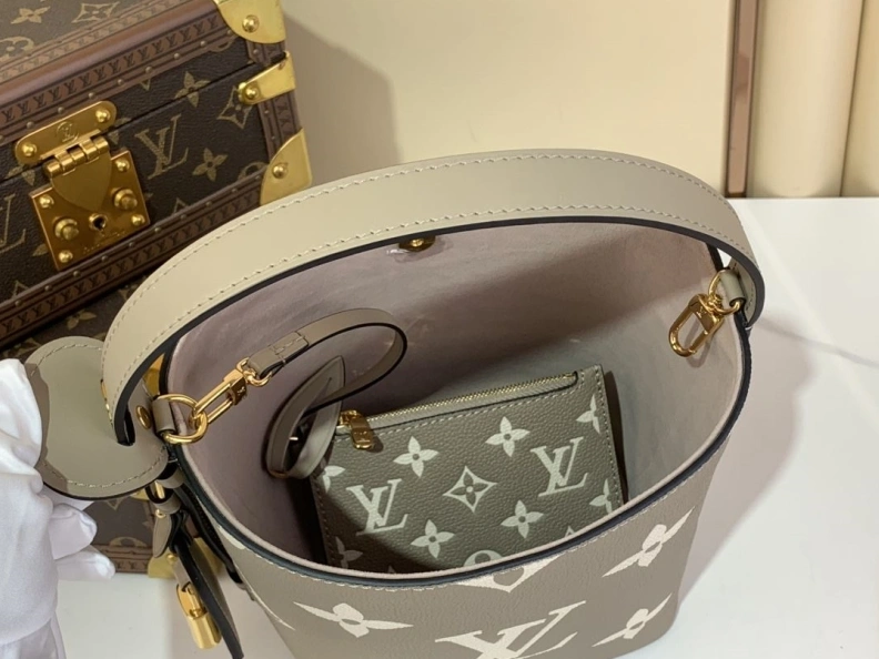 Modern LX Top Handle Bags 404