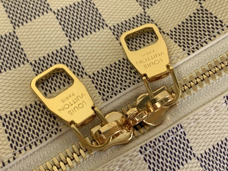 NewStyle LX Top Handle Bags 392