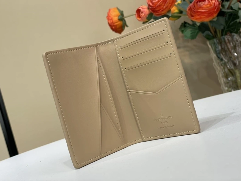 DailyWear LX Wallets 238