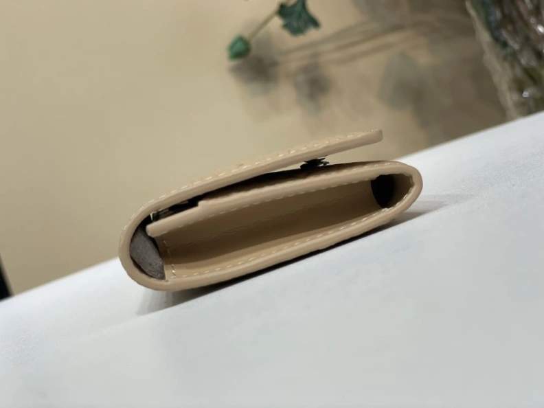 LX Wallets Soft 283