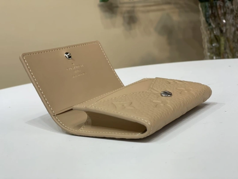 LX Wallets Soft 283