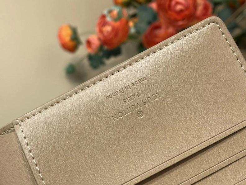 LX Wallets WellDesigned 231