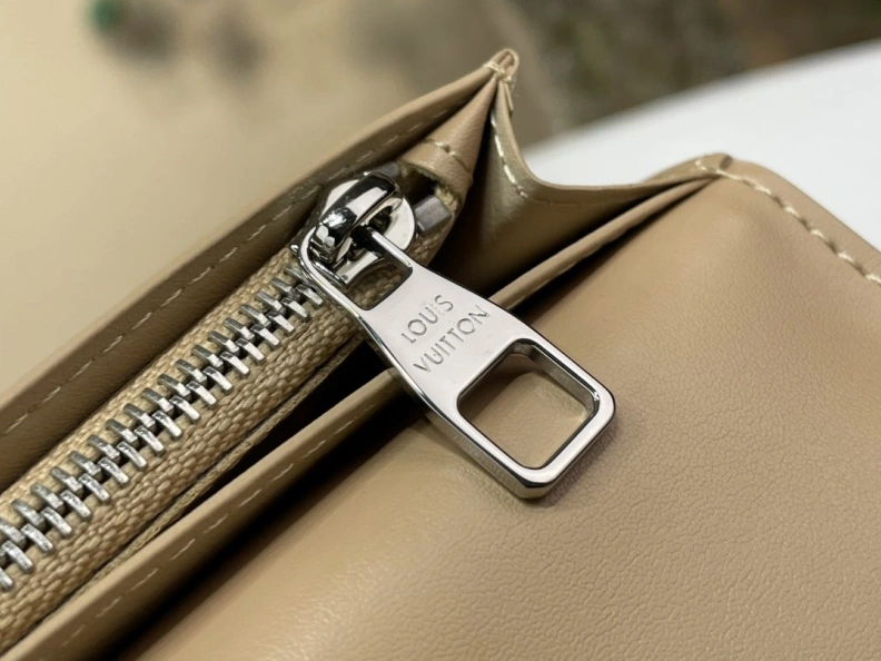 LX Wallets Bold 219