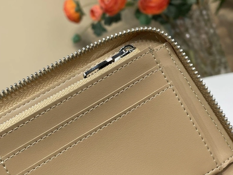 Cozy LX Wallets 227