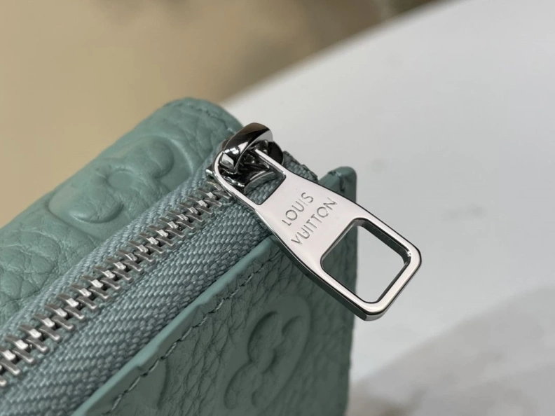 Sophisticated LX Wallets 225
