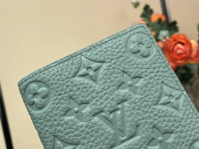 WellDesigned LX Wallets 211