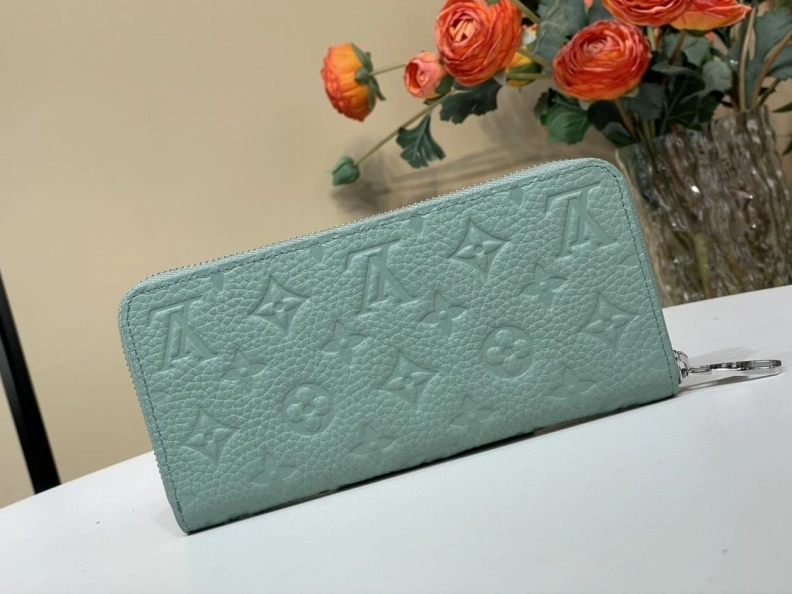 Minimalist LX Wallets 216