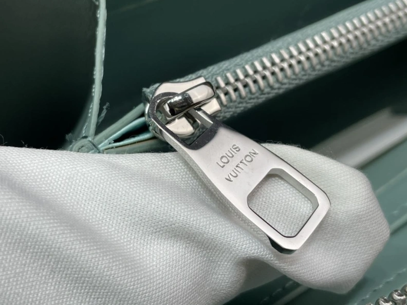 Minimalist LX Wallets 216