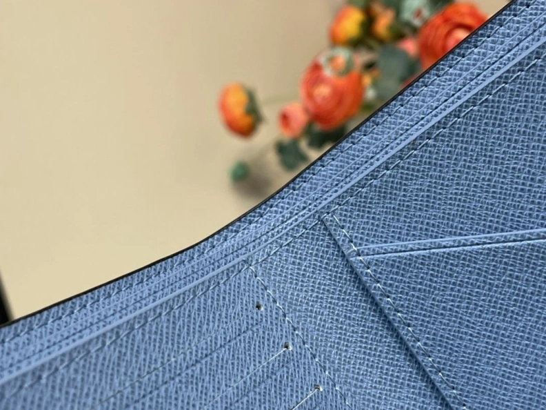 Breathable LX Wallets 213