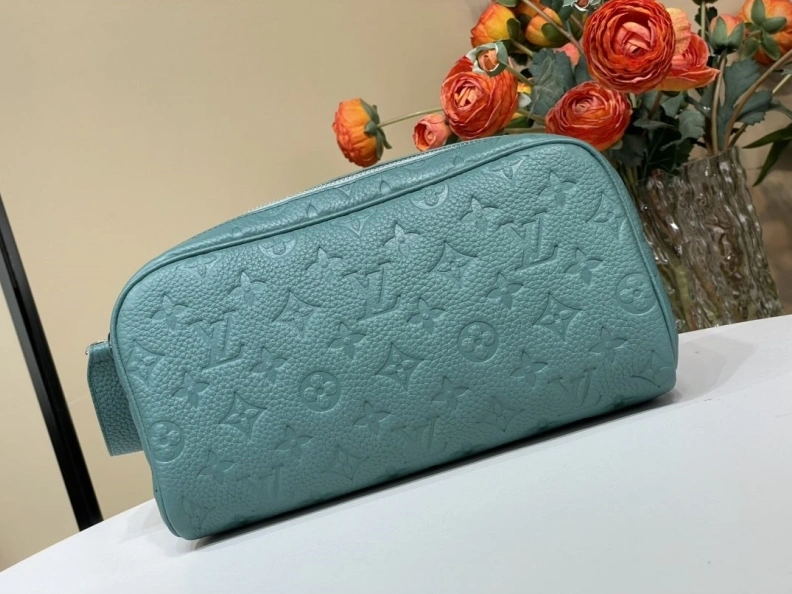 LX Cosmetic Bags Modern 585