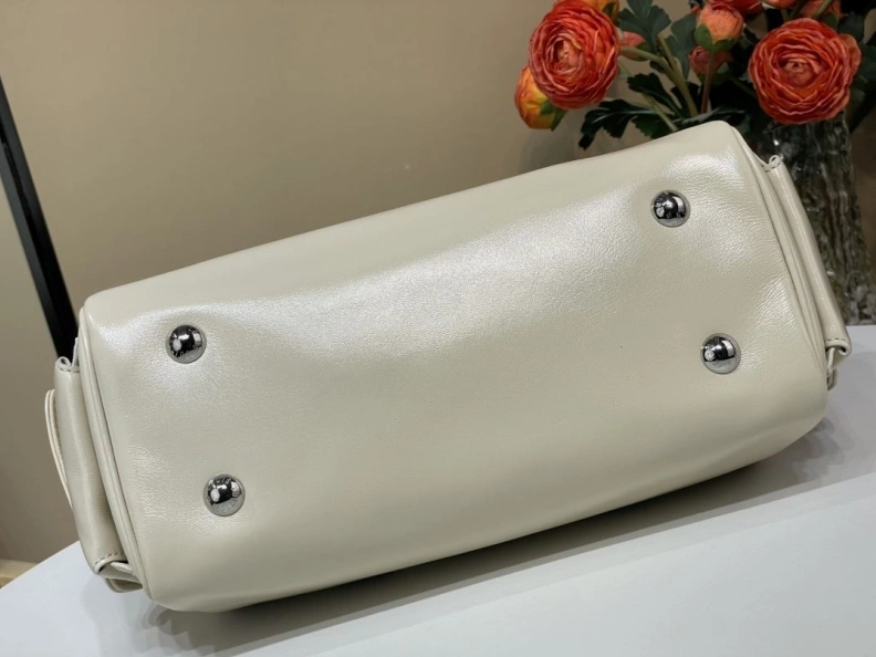 LX Top Handle Bags Vibrant 390