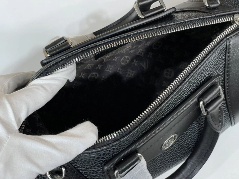 Fashionable LX Travel Bags 271