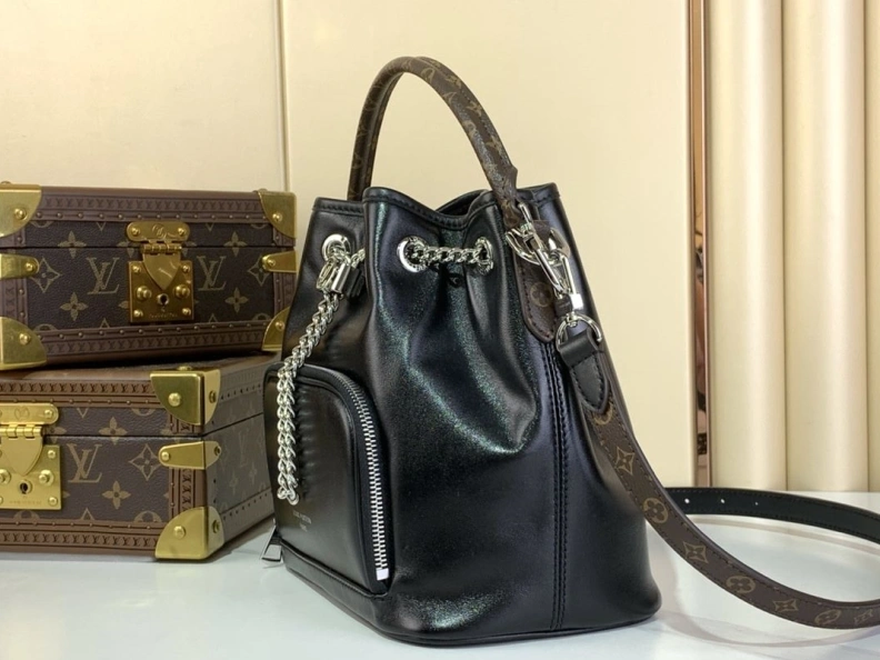 Comfortable LX Bucket Bags 660