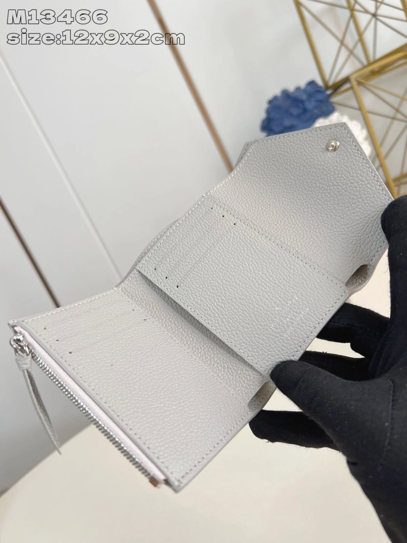 LX Wallets DailyWear 210