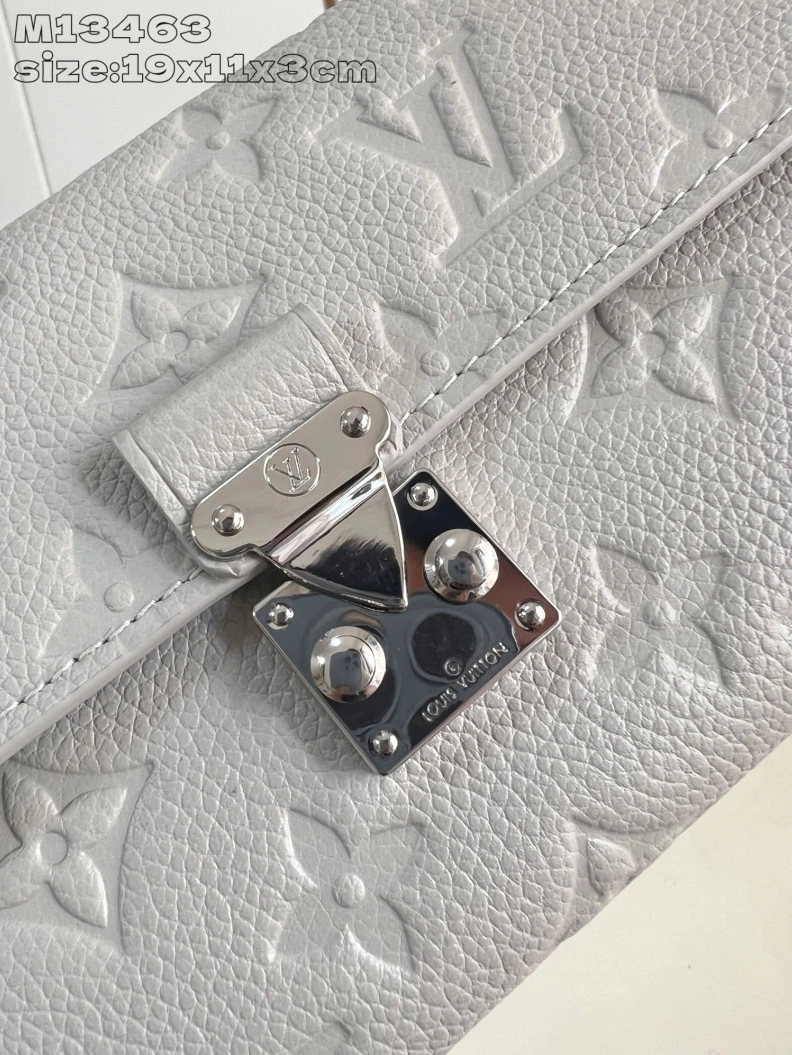 LX Wallets Functional 206