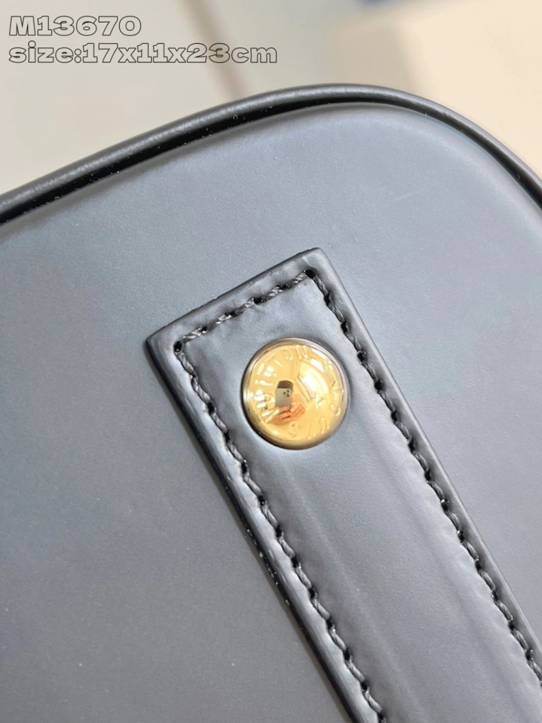 Unique LX Top Handle Bags 384