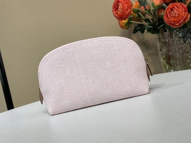 WellDesigned LX Clutch Bags 590
